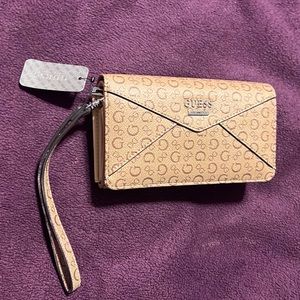 Guess wallet/wristlet
